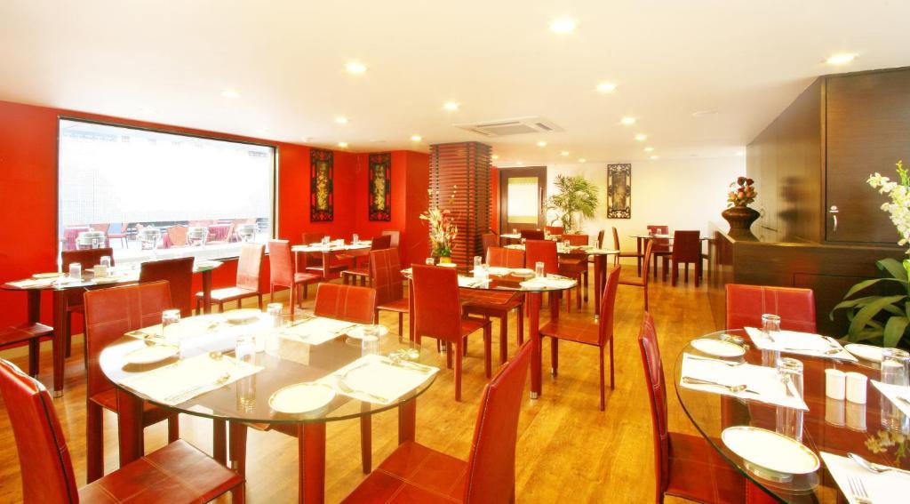 מלון Pimpri-Chinchwad Ambience Executive מסעדה תמונה
