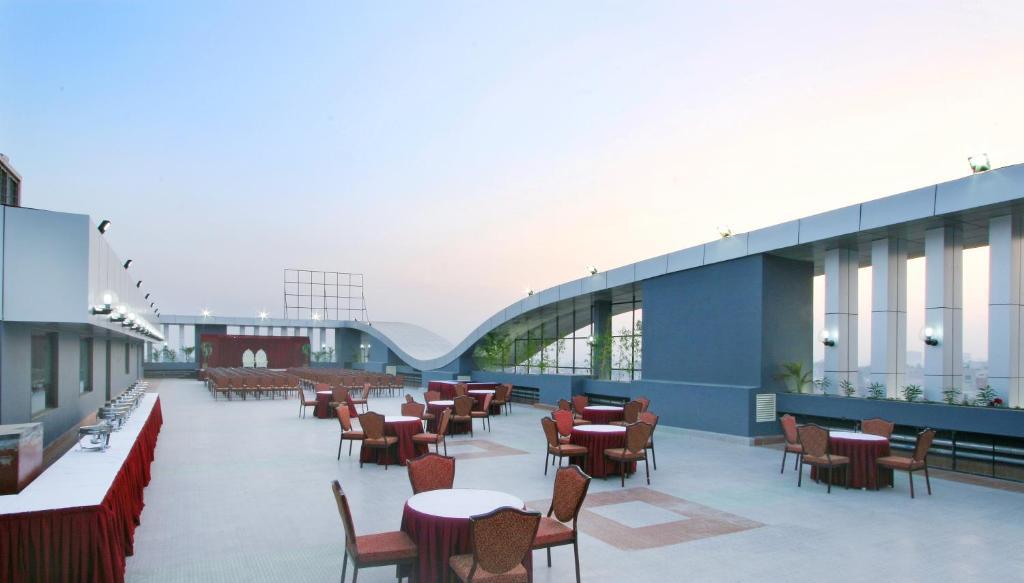 מלון Pimpri-Chinchwad Ambience Executive מתקנים תמונה